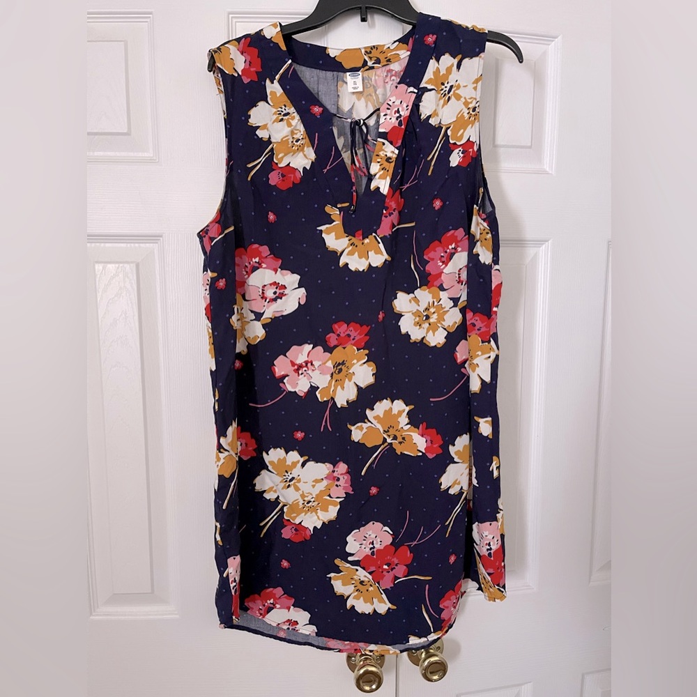 Womens sleeveless dress